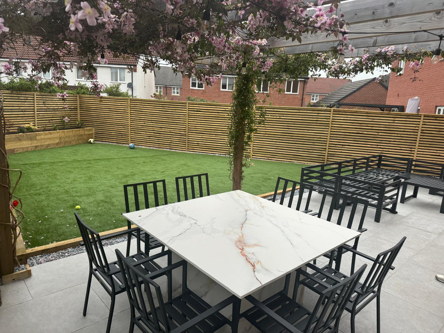 Pisa Outdoor Table